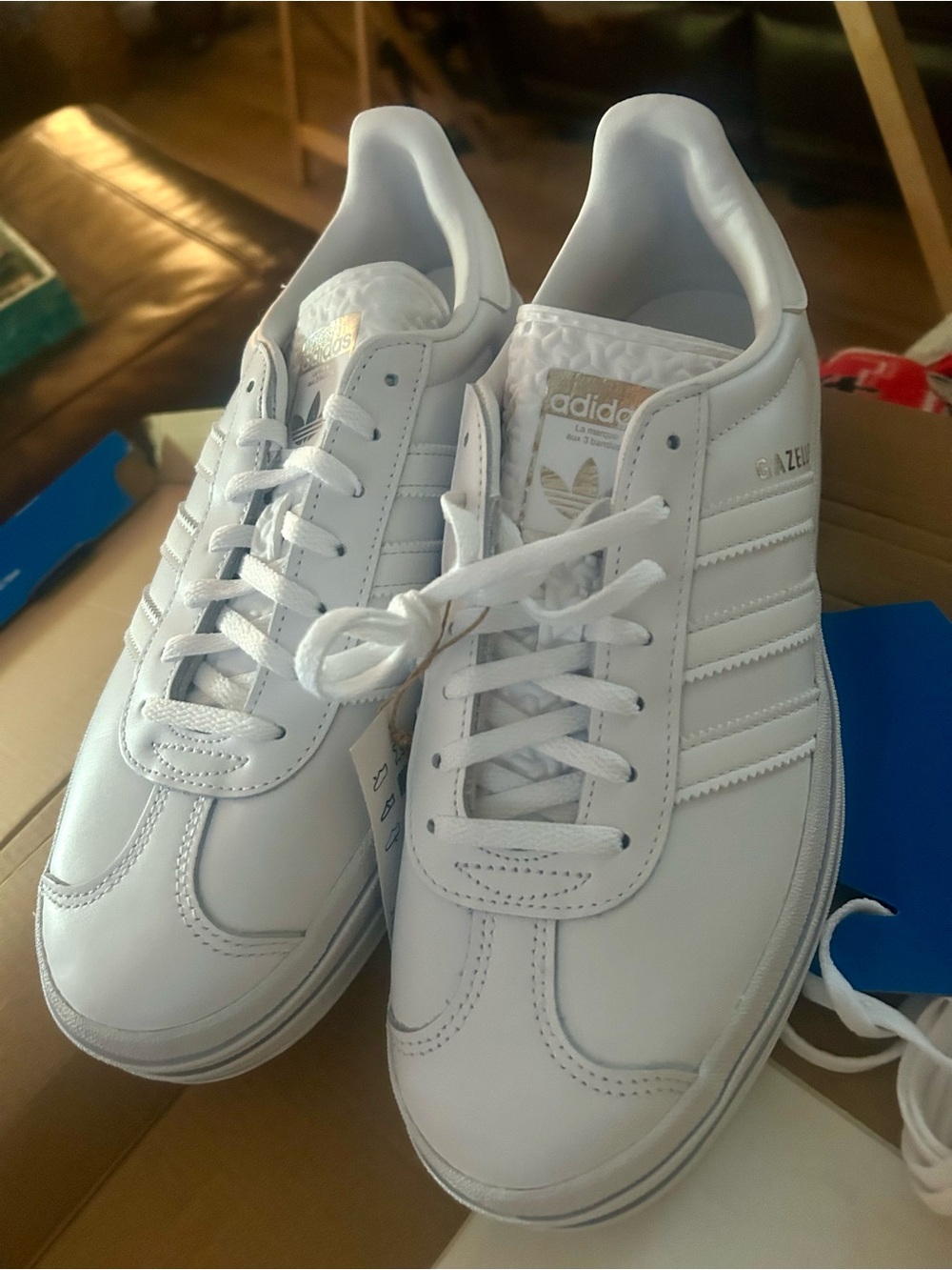 NIB Women’s size 9.5 Adidas Gazelle Bold. - Picture 5 of 6